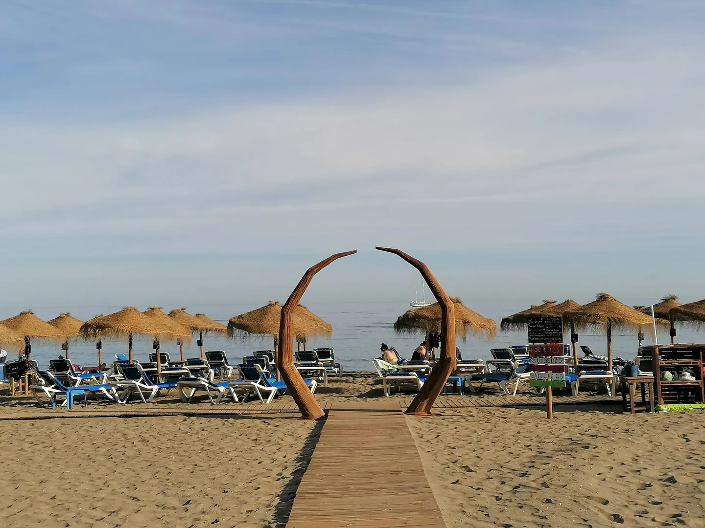 Estepona · Buitenruimte — before HostRev
