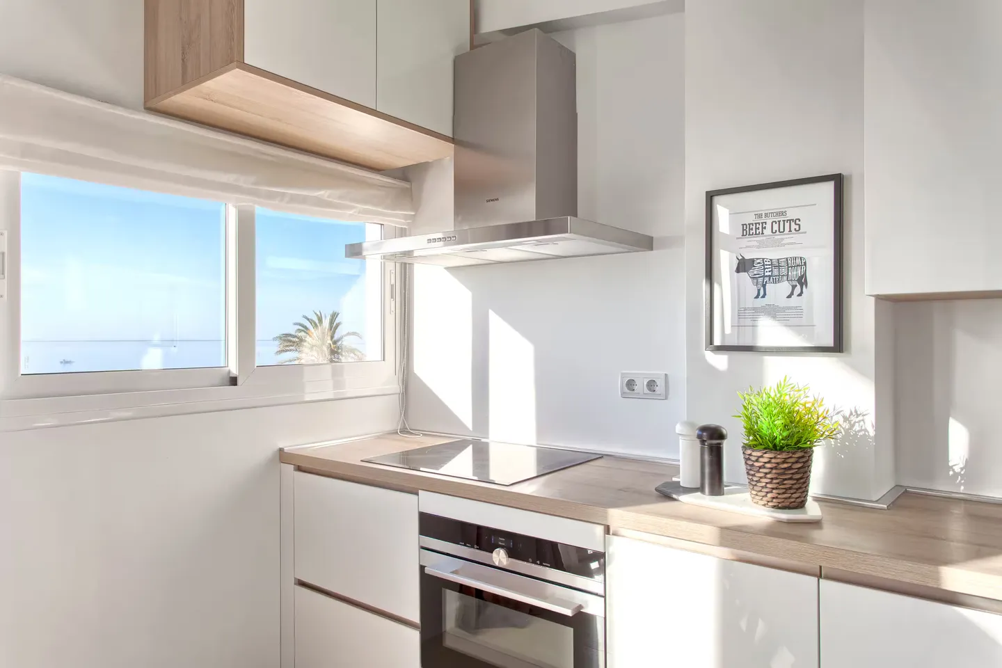 Estepona · Keuken — before HostRev