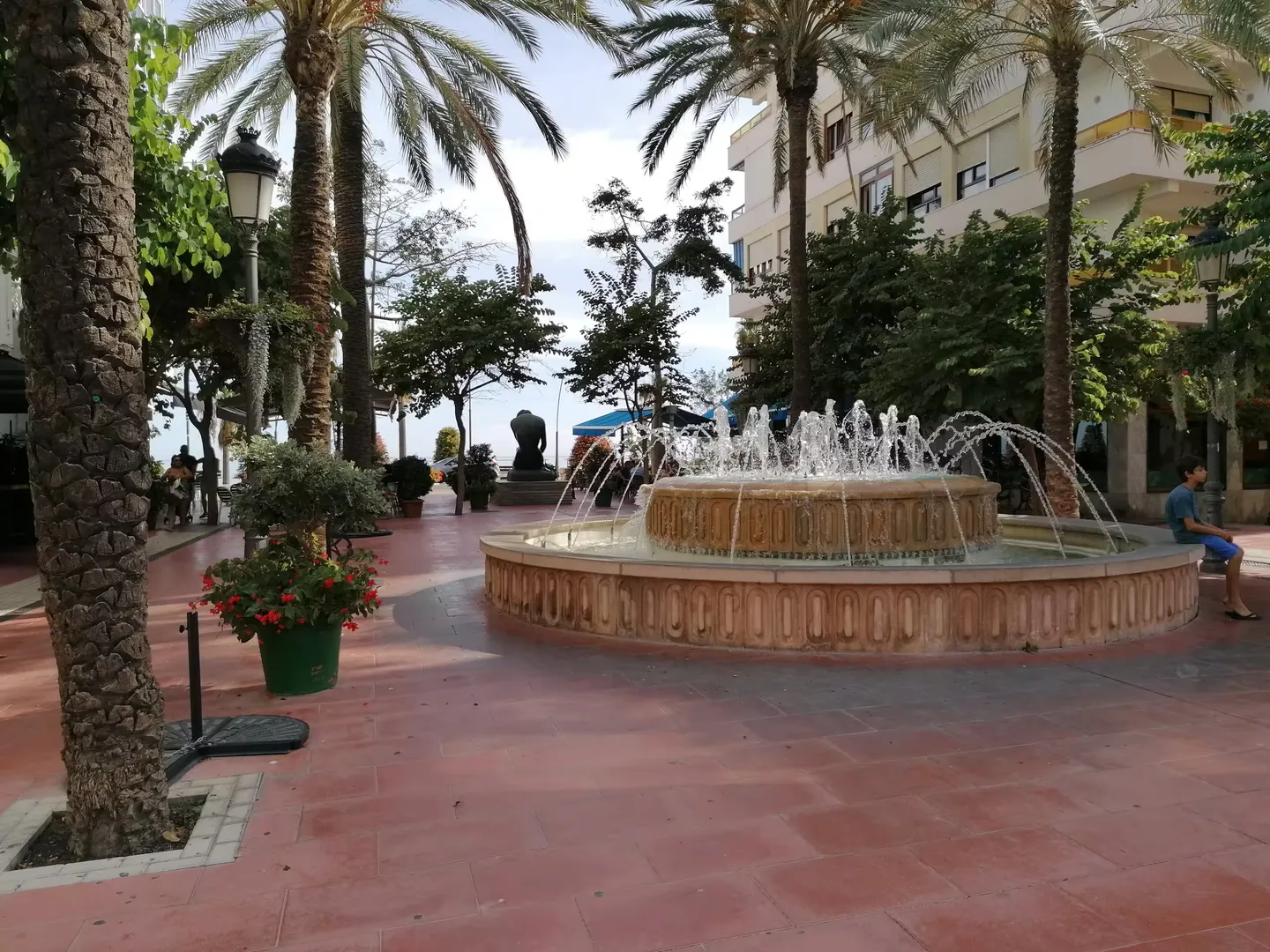 Estepona · Buitenruimte — before HostRev