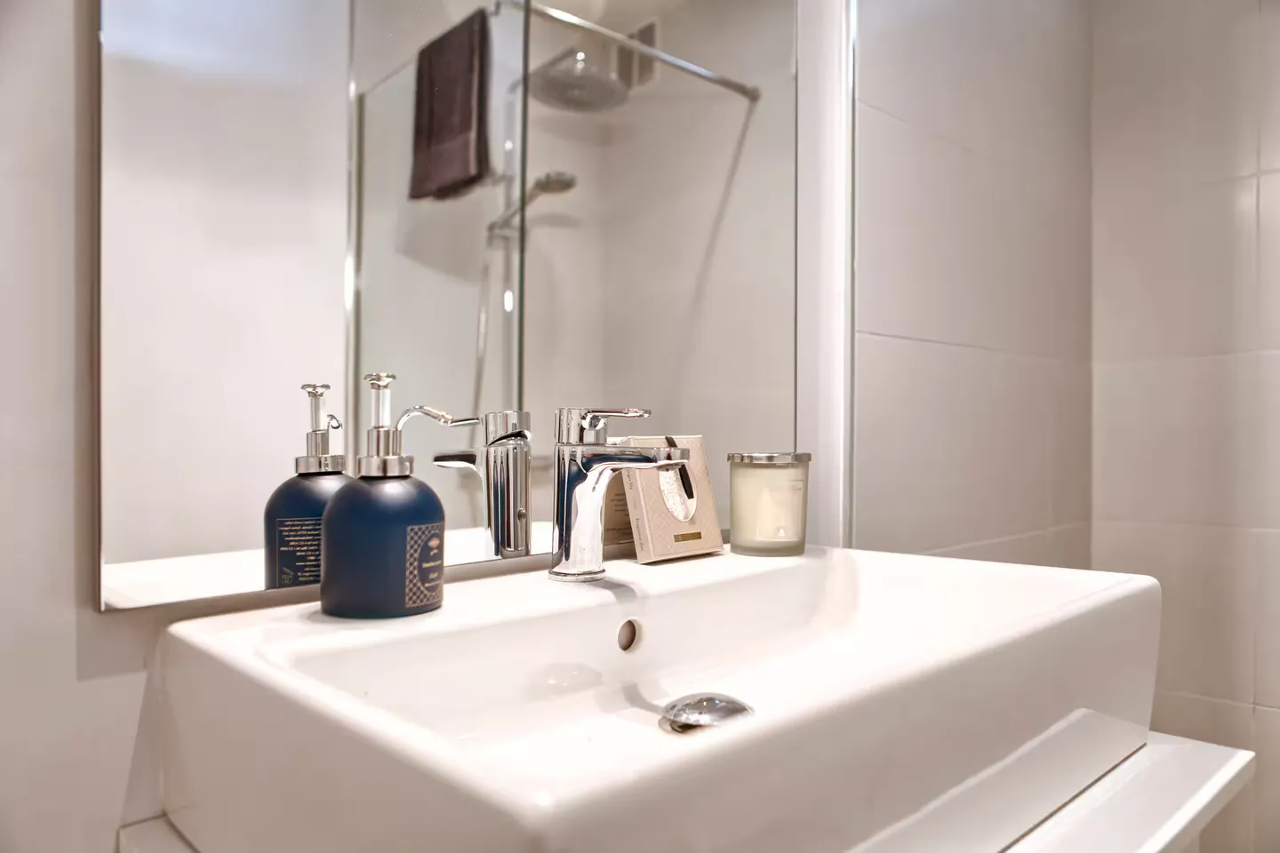 Estepona · Badkamer — before HostRev