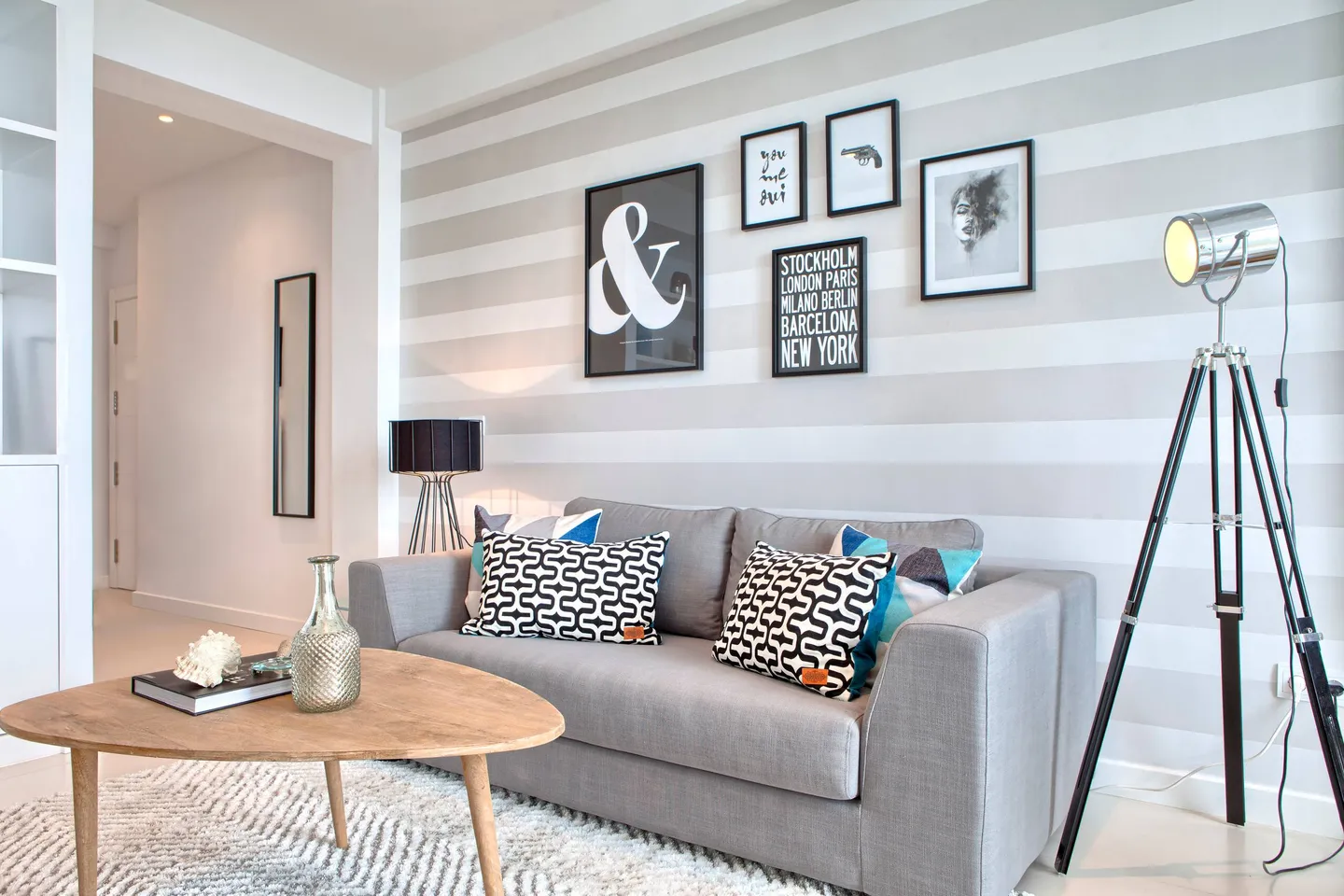 Estepona · Woonkamer — before HostRev