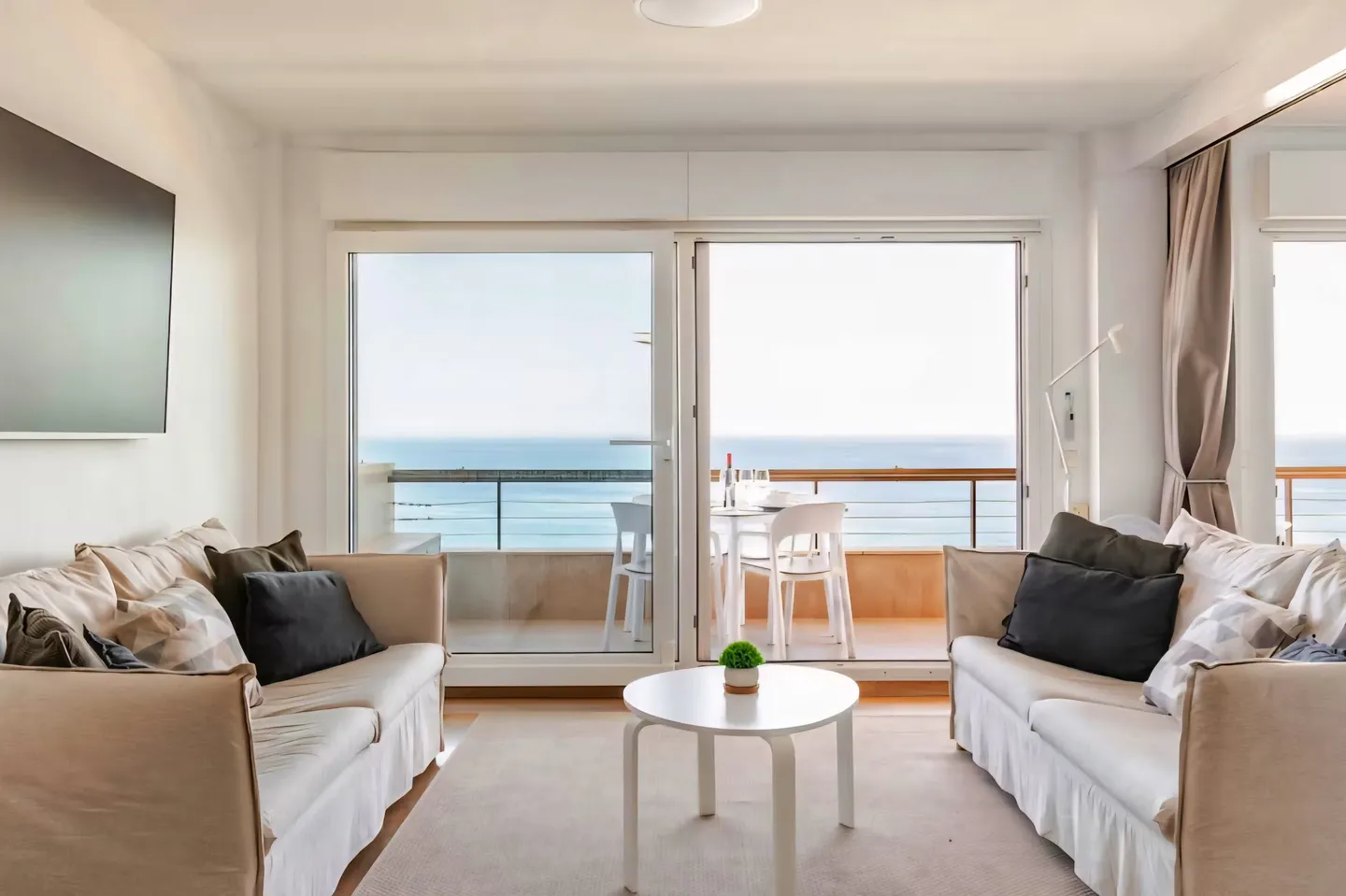 Estepona · Living room — before HostRev