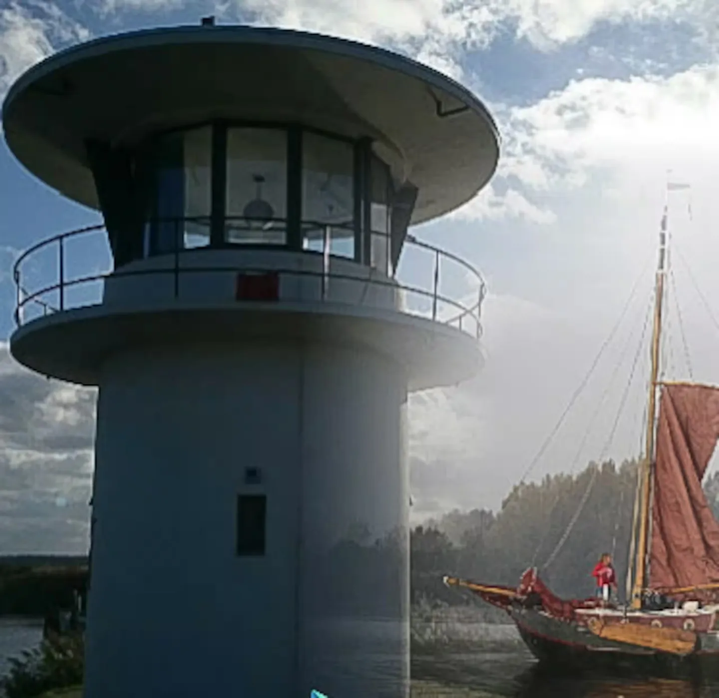 Almere · Exterior day — before HostRev